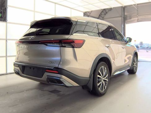 Certified 2023 INFINITI QX60 Sensory w/ Vision Package AWD/4WD image 2