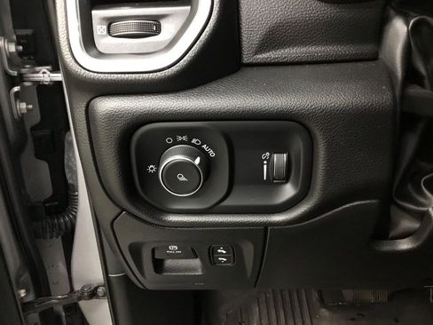 Used 2023 RAM 1500 Laramie image 12