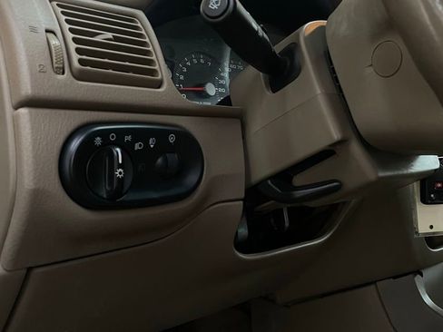 Used 2004 Ford Explorer Eddie Bauer image 21