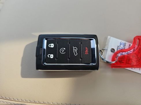 New 2025 Jeep Grand Cherokee Limited w/ Trailer Tow Package image 35