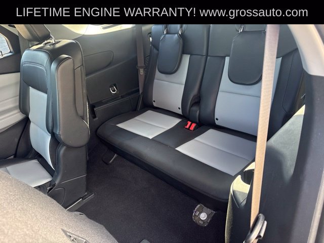 Used 2024 Ford Explorer XLT w/ Equipment Group 202A AWD/4WD image 29