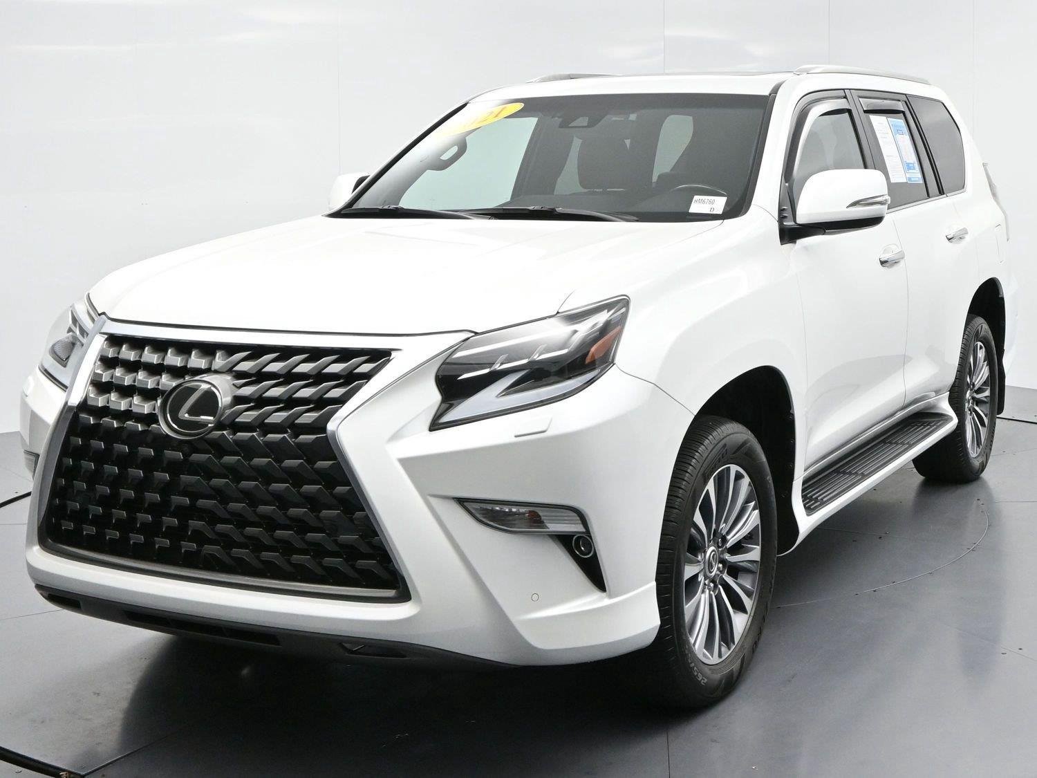 Used 2021 Lexus GX 460 Luxury w/ Accessory Package AWD/4WD image 3
