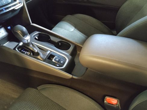 Used 2020 Hyundai Santa Fe SE FWD image 26
