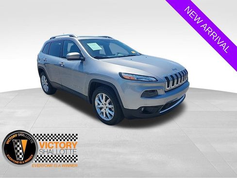 Used 2015 Jeep Cherokee Limited AWD/4WD image 1