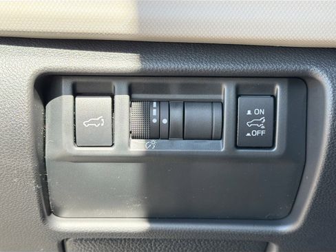 Used 2026 Subaru Forester Premium image 36