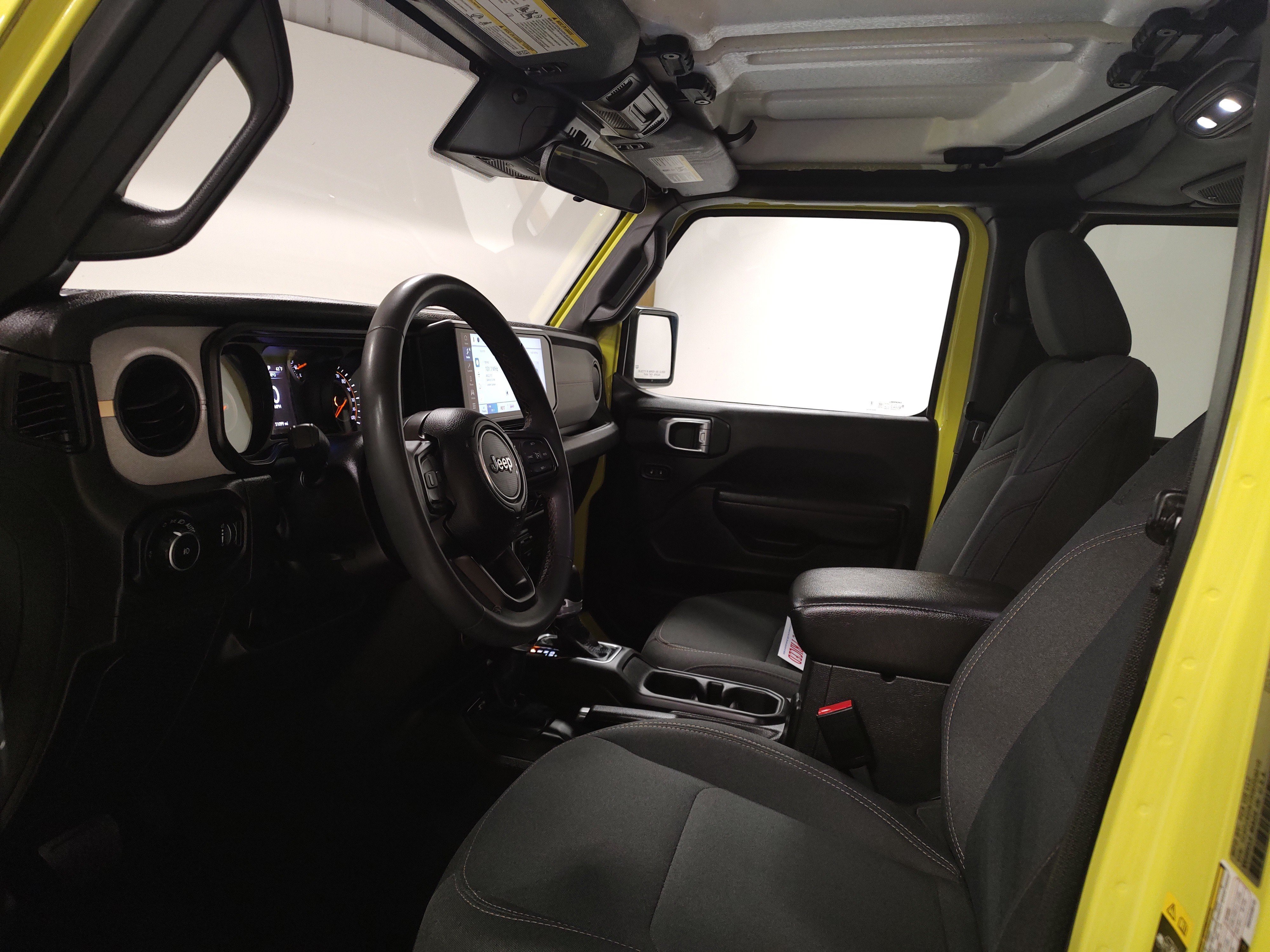 Used 2024 Jeep Wrangler Unlimited Sport AWD/4WD image 10