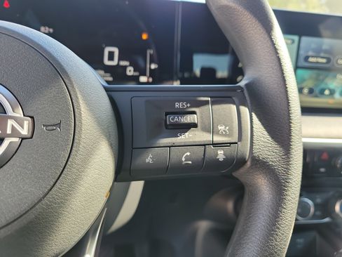 Certified 2025 Nissan Kicks SV FWD image 23
