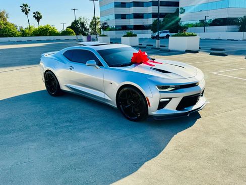Used 2017 Chevrolet Camaro SS image 14