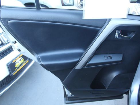Used 2016 Toyota RAV4 XLE FWD image 23