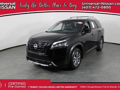 Certified 2023 Nissan Pathfinder SL w/ Black Appearance Package