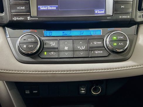 Used 2018 Toyota RAV4 XLE FWD image 26