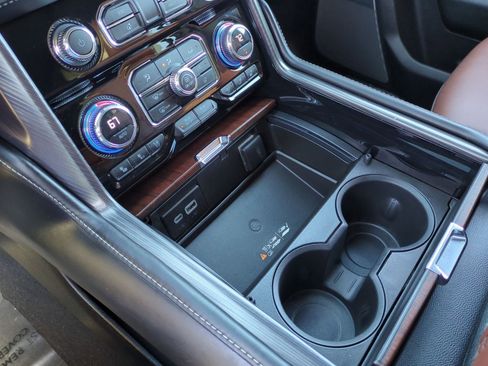 Used 2023 GMC Yukon XL Denali Ultimate image 30