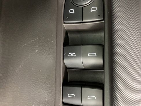 Used 2024 Chevrolet Colorado Z71 w/ Z71 Convenience Package 2 image 16