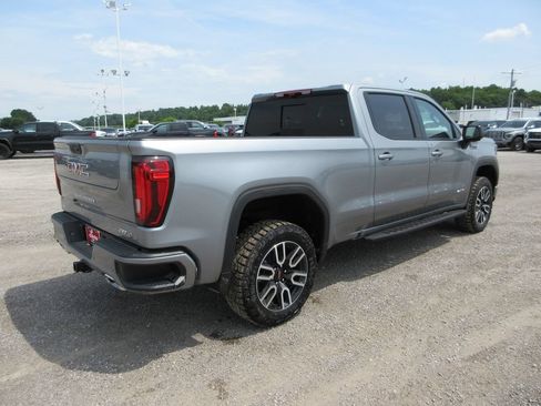New 2026 GMC Sierra 1500 AT4 AWD/4WD image 5