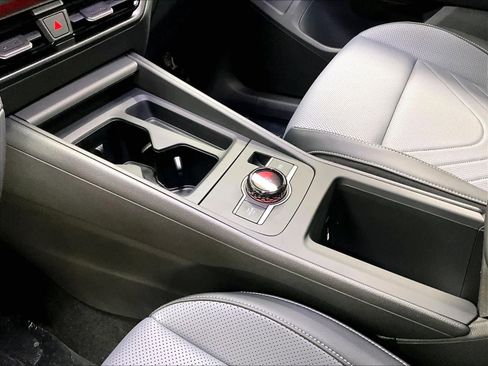 New 2026 Volkswagen Tiguan SE R-Line image 10