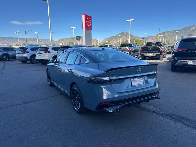 New 2026 Nissan Sentra SR w/ SR Premium Package FWD image 9