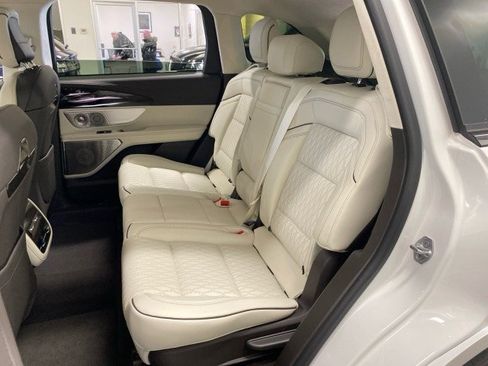New 2026 Lincoln Nautilus Black Label AWD/4WD image 9