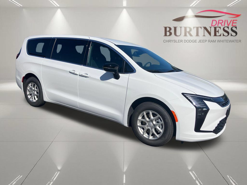 New 2027 Chrysler Pacifica Select FWD image 7