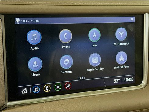 Used 2021 GMC Yukon Denali w/ Denali Premium Package image 13