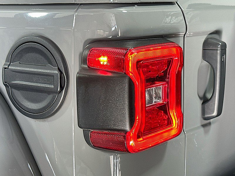 Used 2021 Jeep Wrangler Unlimited Rubicon AWD/4WD image 24
