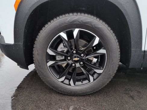 Used 2023 Chevrolet TrailBlazer LT w/ Convenience Package AWD/4WD image 10