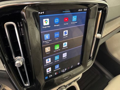 Used 2023 Volvo XC40 B4 Ultimate w/ Protection Package Premier image 26