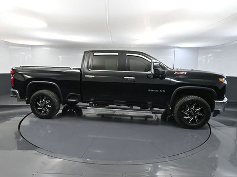 Used 2021 Chevrolet Silverado 2500 LTZ w/ LTZ Plus Package AWD/4WD image 4