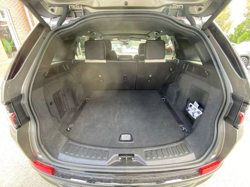 Used 2024 Land Rover Discovery Sport Dynamic SE image 15