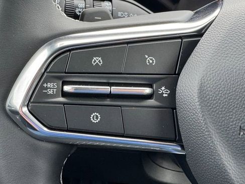 New 2026 Chevrolet Traverse LT w/ Driver Confidence Package FWD image 18