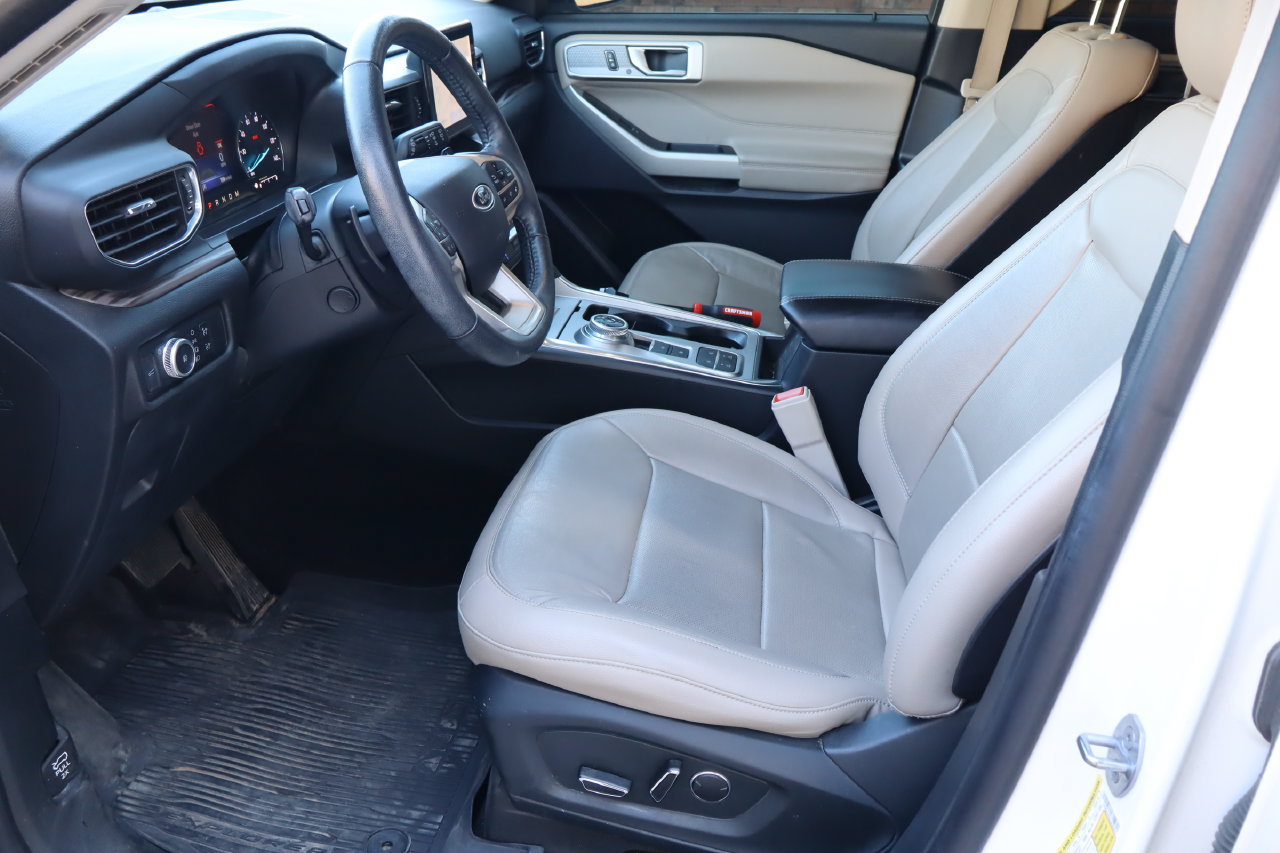 Used 2020 Ford Explorer Limited RWD image 17