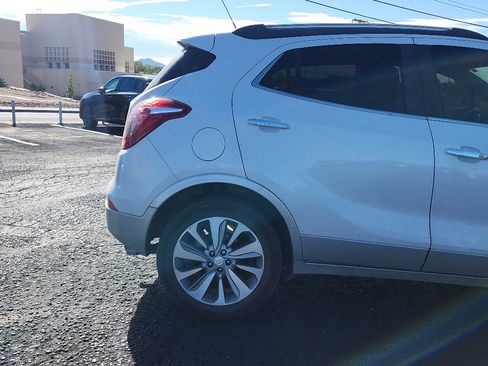 Used 2019 Buick Encore Preferred w/ LPO, Active Package FWD image 5