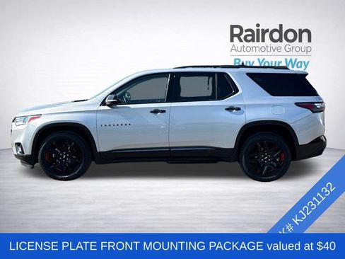 Used 2019 Chevrolet Traverse Premier w/ Redline Edition AWD/4WD image 4