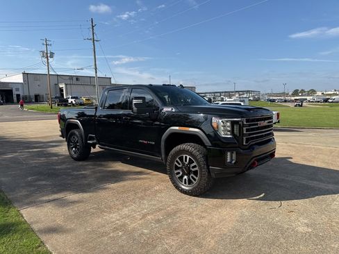 Used 2021 GMC Sierra 2500 AT4 w/ AT4 Premium Plus Package image 15