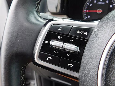 Used 2022 Kia Sorento S w/ Panoramic Sunroof Package image 26