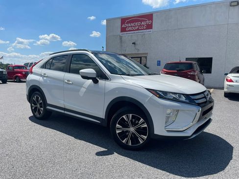 Used 2018 Mitsubishi Eclipse Cross SEL AWD/4WD image 3