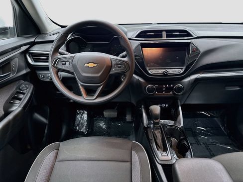 Used 2022 Chevrolet TrailBlazer LT w/ Convenience Package AWD/4WD image 25