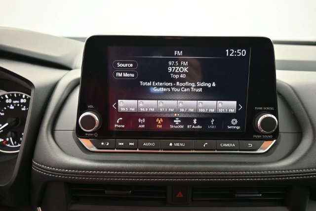 Used 2024 Nissan Rogue S FWD image 20