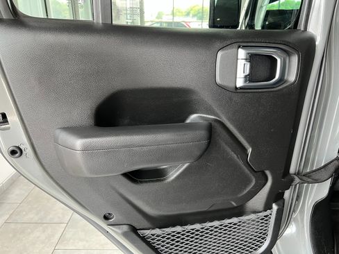 Used 2023 Jeep Gladiator Mojave w/ LED Lighting Group AWD/4WD image 19