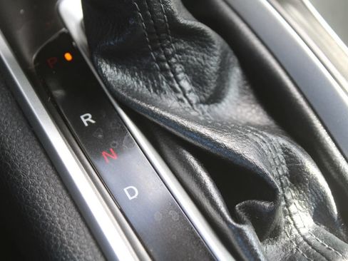 Used 2018 Honda Accord Sport image 40