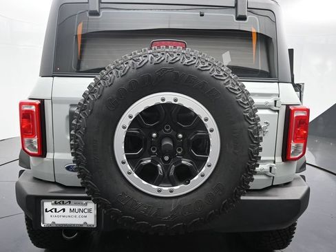Used 2022 Ford Bronco 4-Door w/ Sasquatch Package AWD/4WD image 9