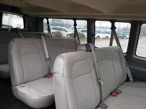 Used 2017 Chevrolet Express 3500 LT w/ LT Preferred Equipment Group image 13