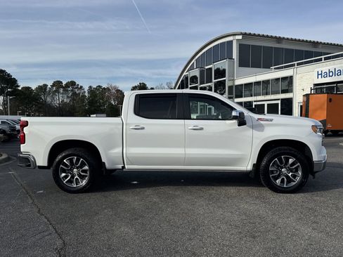 Used 2025 Chevrolet Silverado 1500 LT w/ Z71 Off-Road Package image 11