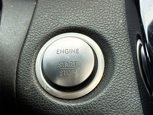 Used 2017 Mercedes-Benz C 300 4MATIC Cabriolet image 17