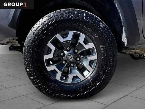 Certified 2023 Toyota Tacoma TRD Off-Road AWD/4WD image 11