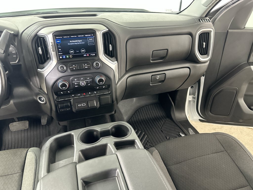 Used 2022 Chevrolet Silverado 1500 RST AWD/4WD image 21
