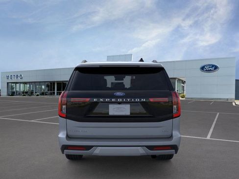 New 2025 Ford Expedition Max Platinum image 7