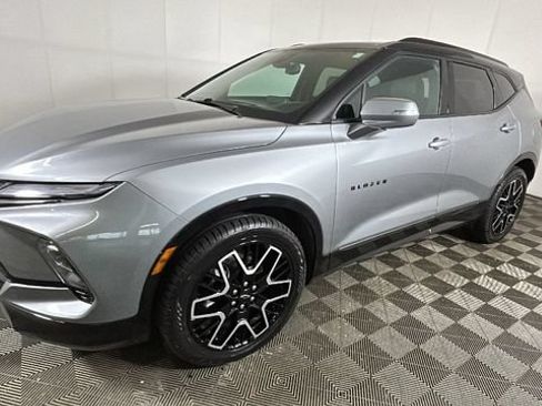 Used 2023 Chevrolet Blazer RS AWD/4WD image 6