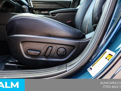 Used 2025 MAZDA CX-50 AWD 2.5 Hybrid w/ Premium Pkg image 19