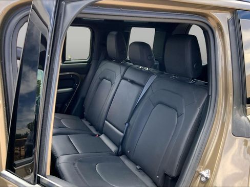 Certified 2024 Land Rover Defender 110 S AWD/4WD image 20