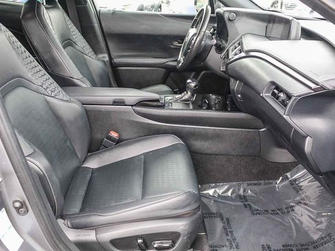 Used 2020 Lexus UX 250h image 17